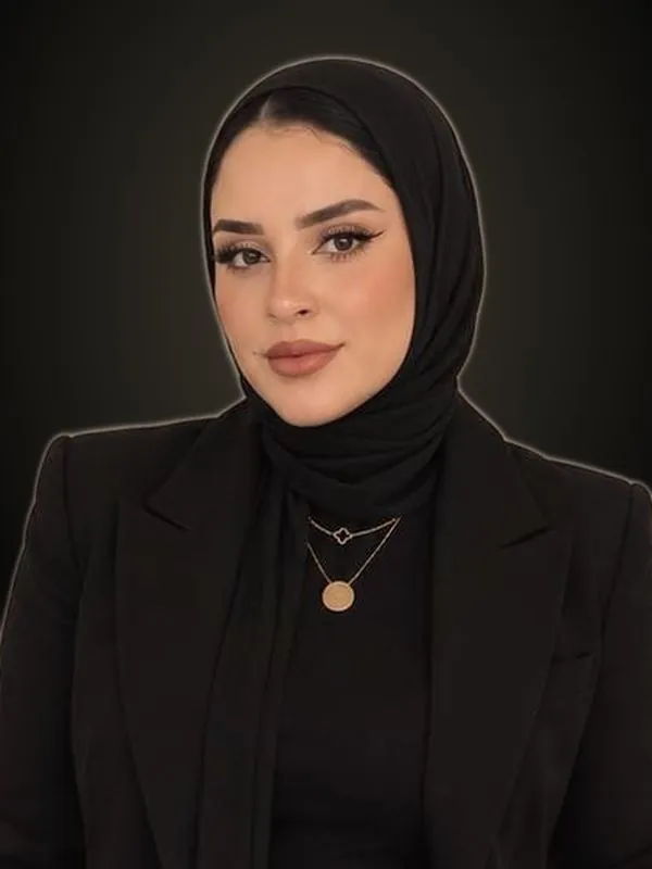 إنجي خليفة